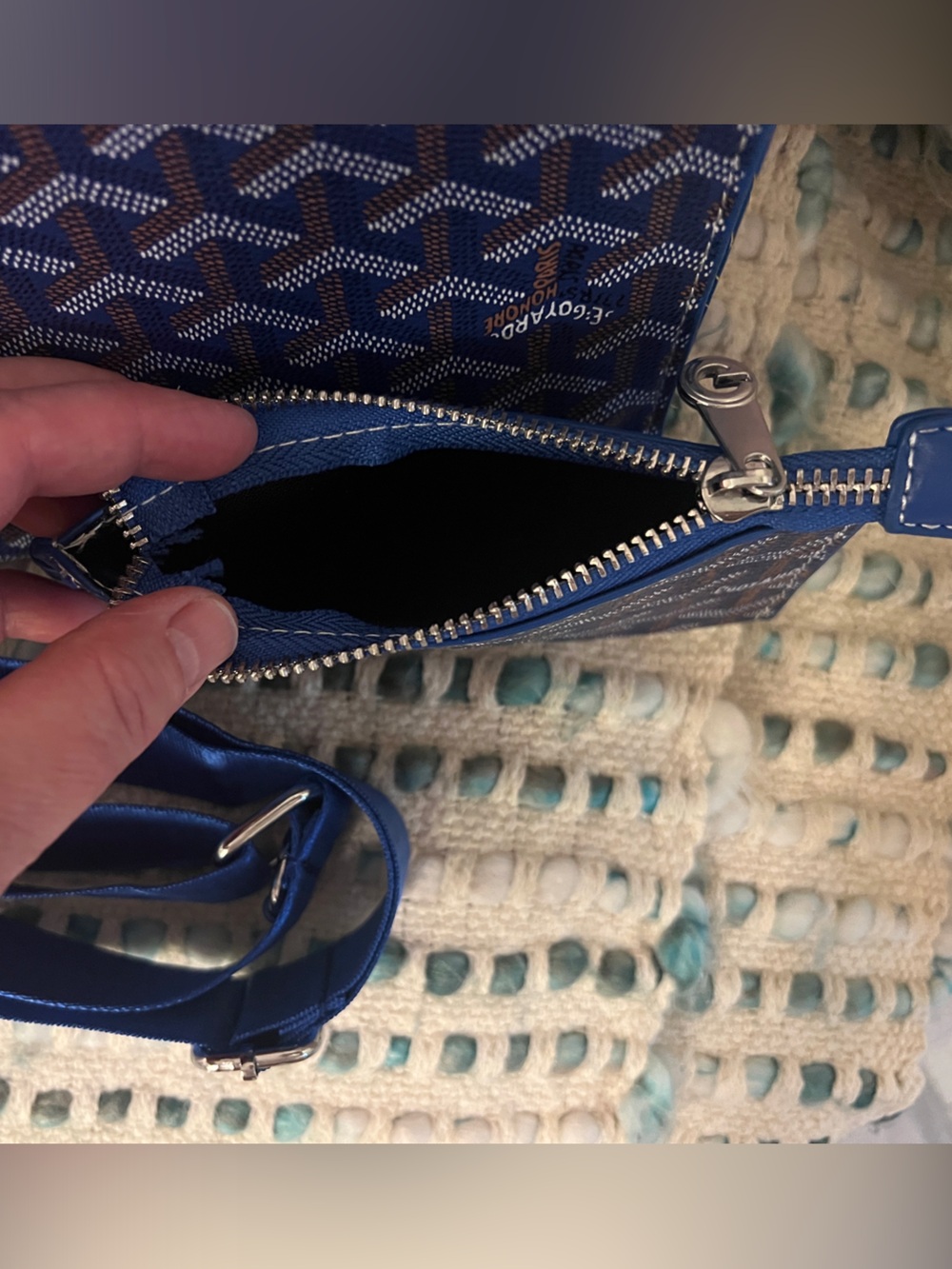 INSPIRED Blue Patterned Crossbody Set with Wristlet - Picture 3 of 10